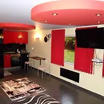 Apartament Casa De Vidro